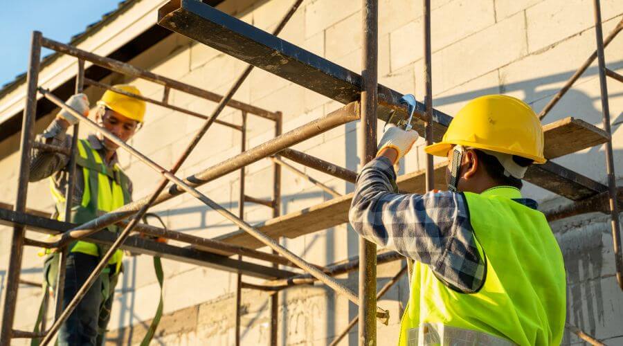 Professional gutter cleaning in Williford, AR